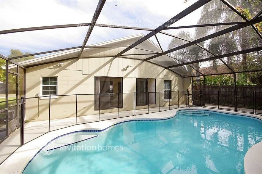Building Photo - 1640 Sunburst Way