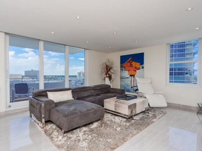 Building Photo - 888 Intracoastal Dr