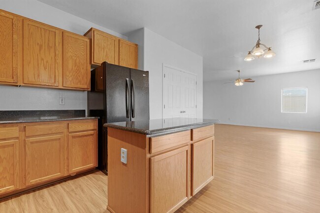 Building Photo - 19676 N Locke Ct