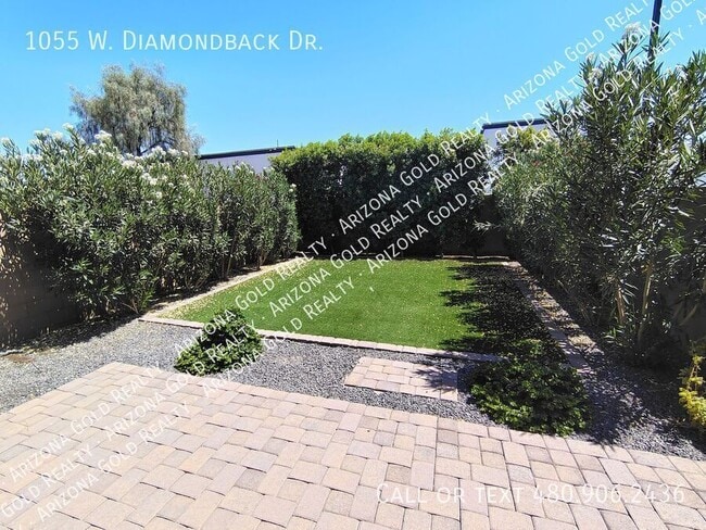 Building Photo - 1055 W. Diamondback Dr.