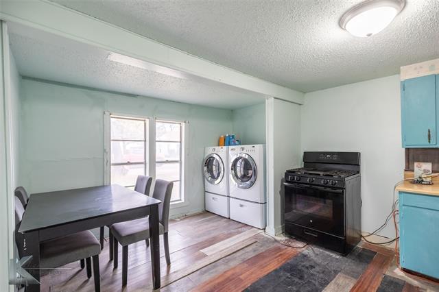 Building Photo - 818 Ballinger St