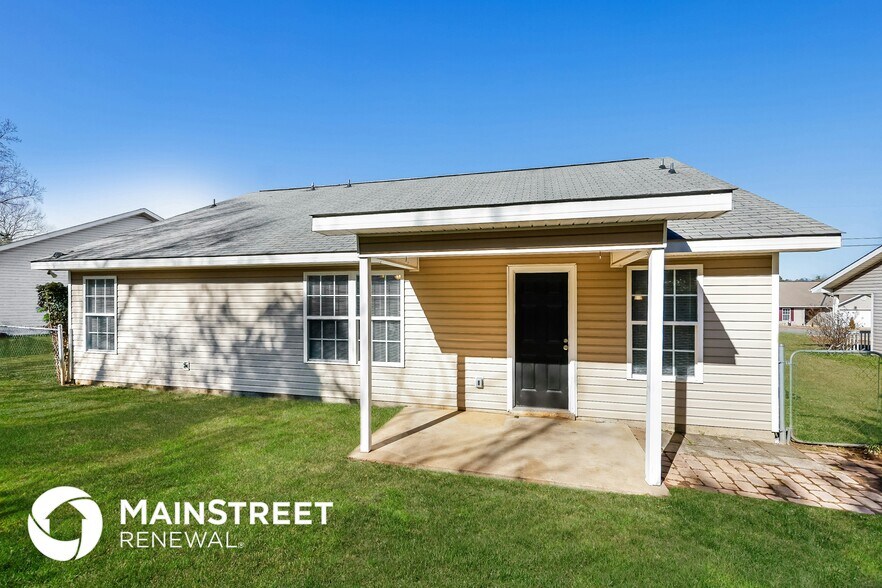 Building Photo - 15973 Stone Ridge Cir