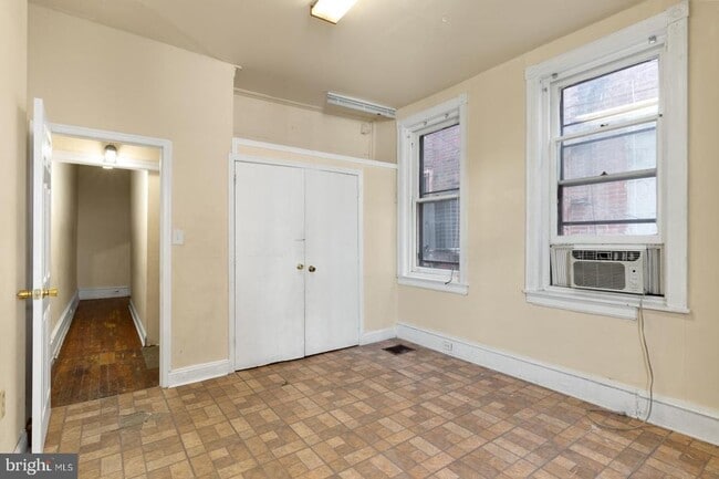 Building Photo - 5147 Hazel Ave