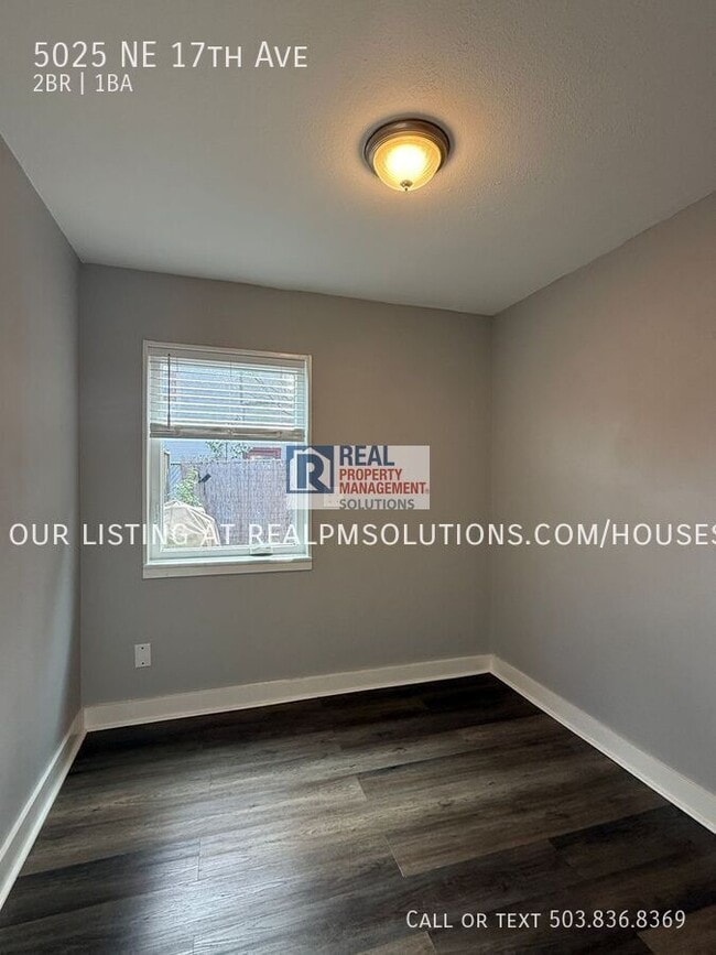 Building Photo - 5025 NE 17th Ave