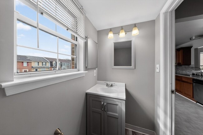 Building Photo - 1022 Old Forge Rd