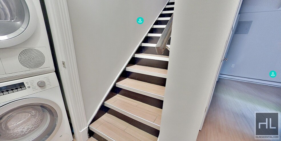 Building Photo - East 13th Street