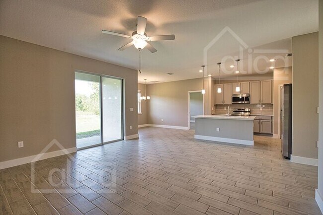 Building Photo - 3957 Constitution Dr