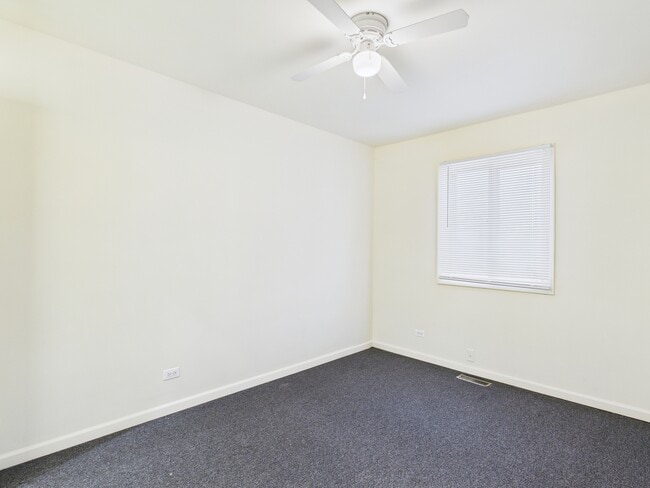 Building Photo - 17681 Country Club Ln