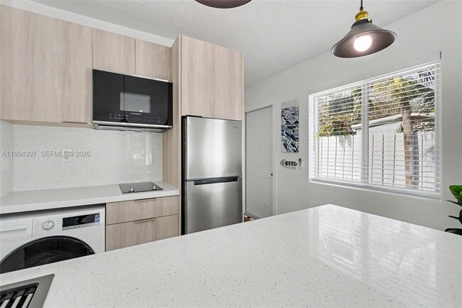 Building Photo - 55 SW 13th St