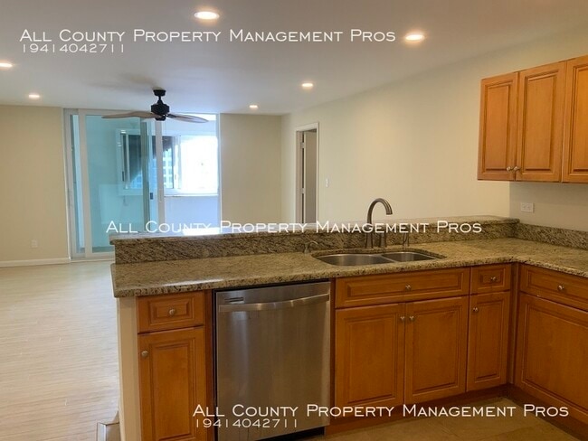 Building Photo - DOWNTOWN PENTHOUSE CONDO WITH CITY VIEW