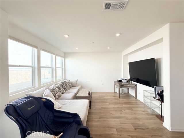 Building Photo - 1 Aria St