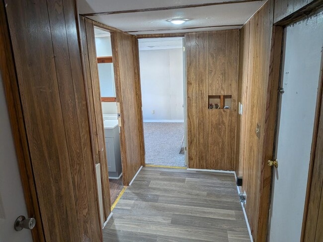 Building Photo - 2400 Oaklawn Blvd