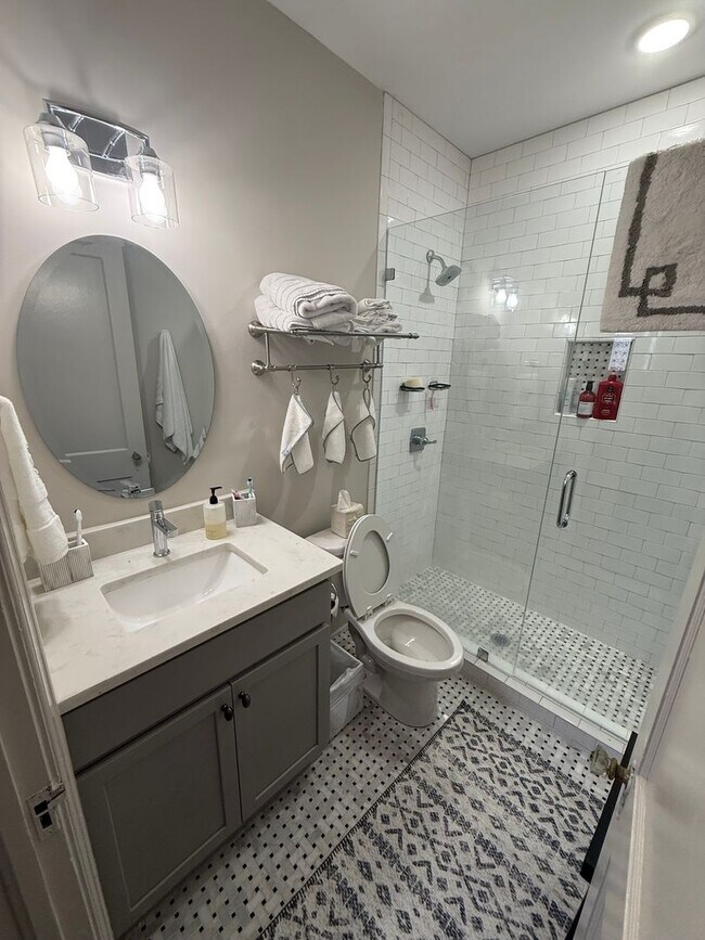 Building Photo - Penny Lane - 1BR/1BA