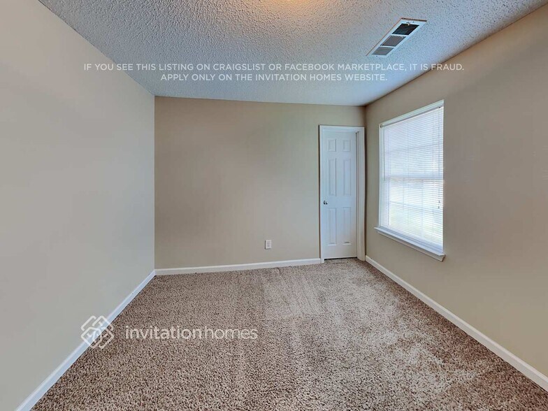 Building Photo - 680 Willow Bend Dr