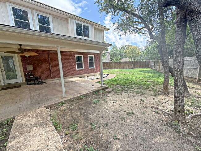 Building Photo - 1302 Whitegate