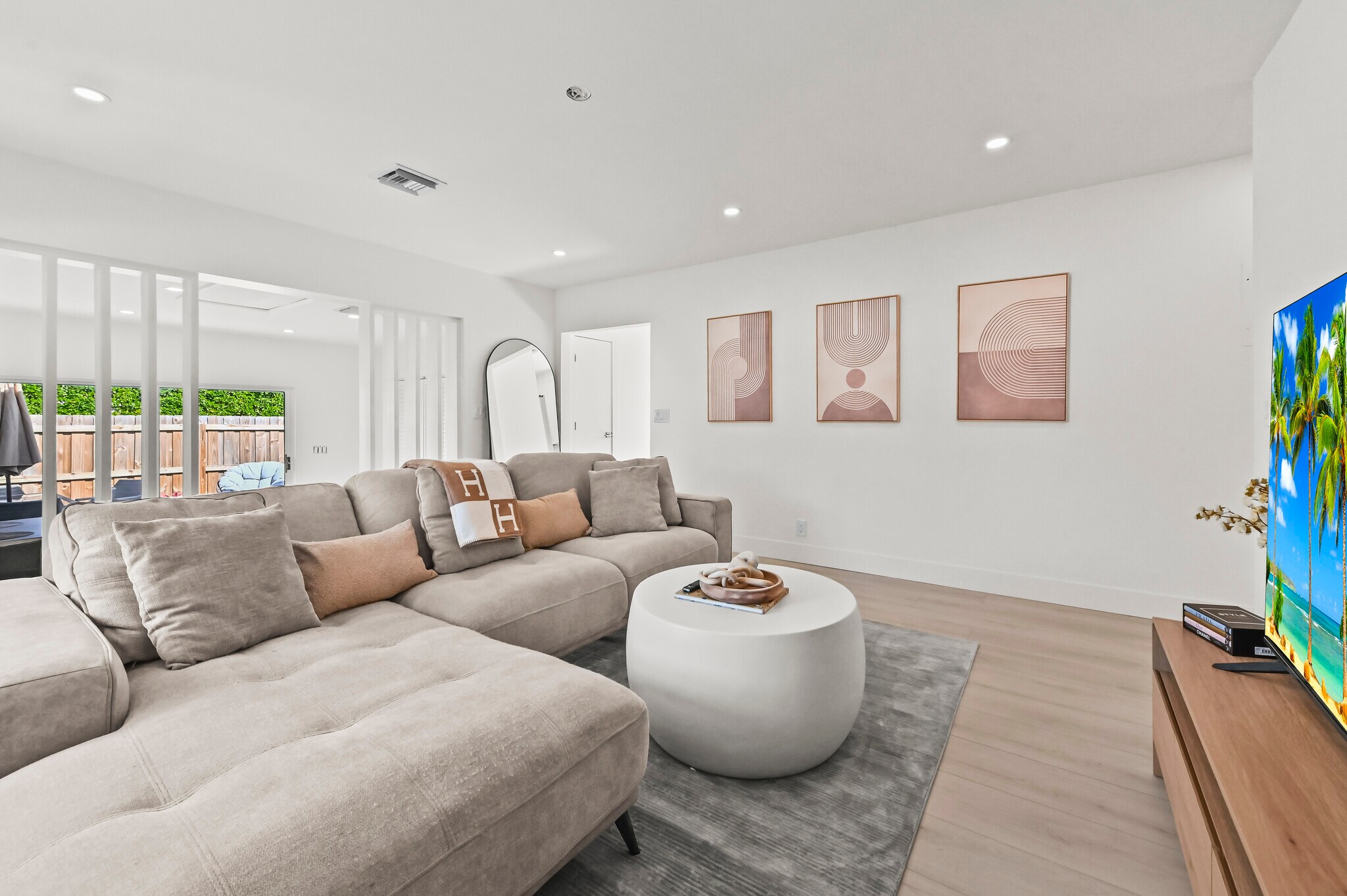 living room - 3400 Parker Ave