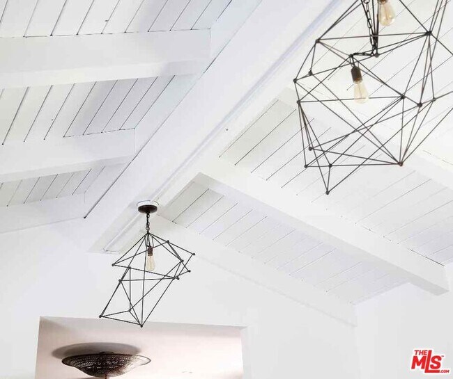 Building Photo - 30606 La Sonora Dr