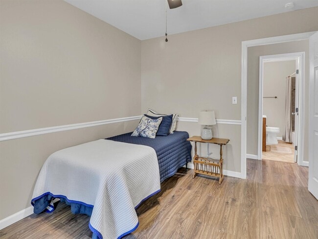 Building Photo - 805 Bluebonnet Ln