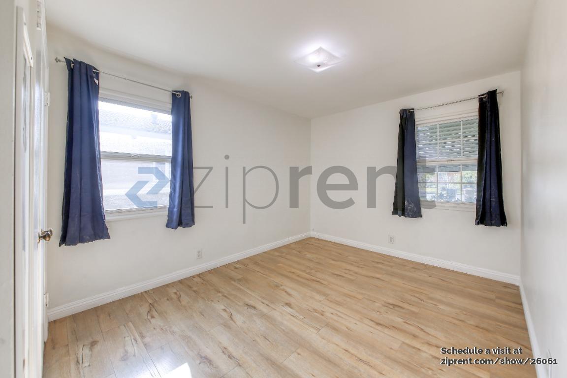 Building Photo - 12102 Brookhaven Park