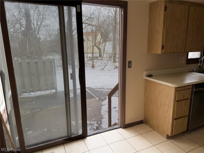 Building Photo - 1363 Belvoir Mews