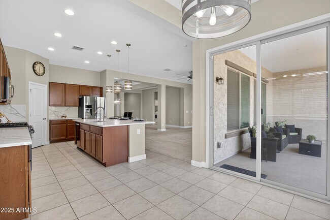 Building Photo - 3405 S 183rd Dr