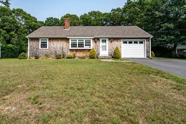 Primary Photo - 10 Eastover