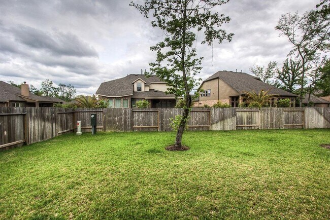 Building Photo - 123 Colton Ct