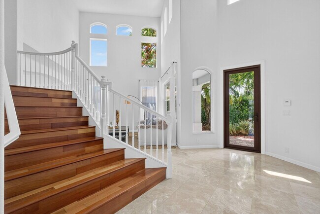 Building Photo - 11587 Manatee Bay Ln