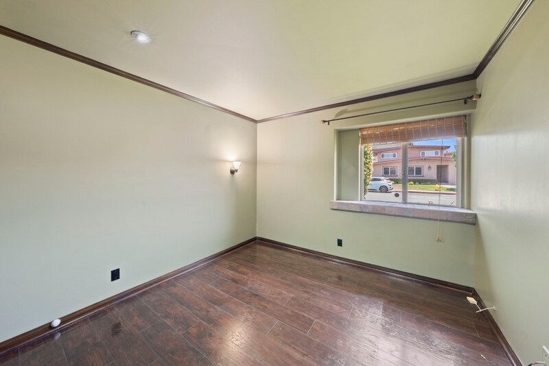 Building Photo - 3953 W 178th St