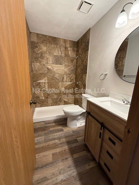 Building Photo - 307 Southgate Dr