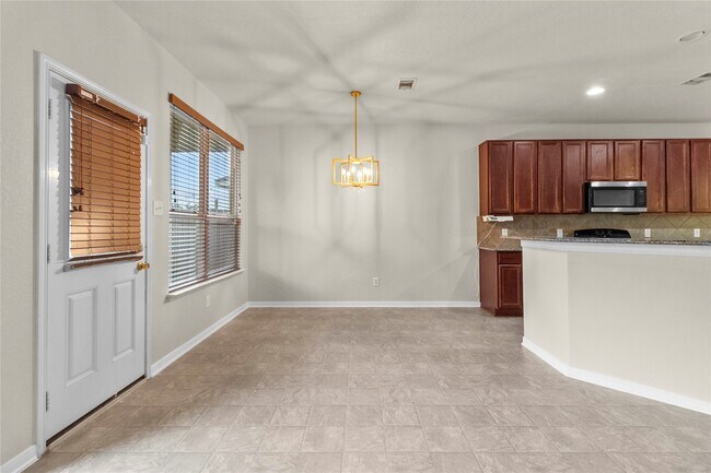 Building Photo - 3202 Dogwood Knoll Trail