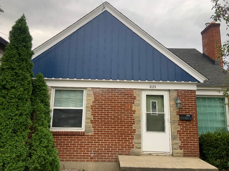 Primary Photo - 1024 Burton St SE