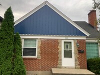 Building Photo - 1024 Burton St SE