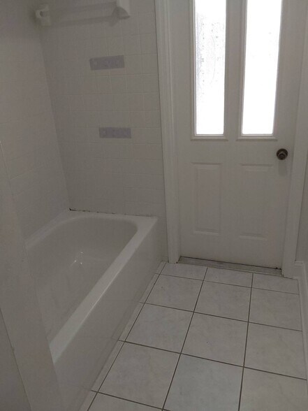 Building Photo - 87 Braddock Ln