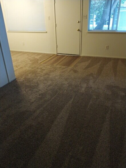 Building Photo - 734 Ohio St