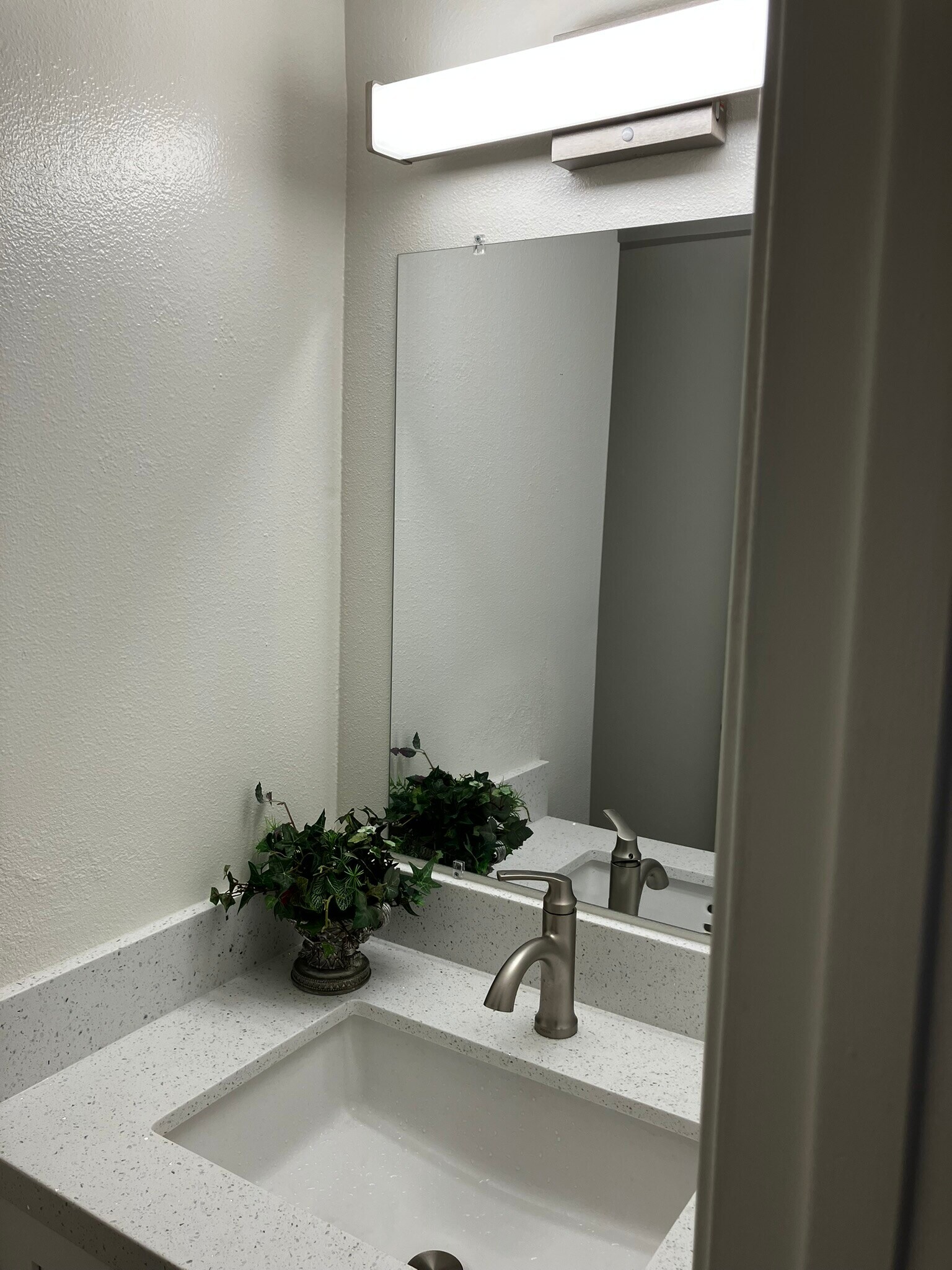 Building Photo - 629 S Glassell St