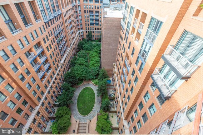 Building Photo - 631 D St NW