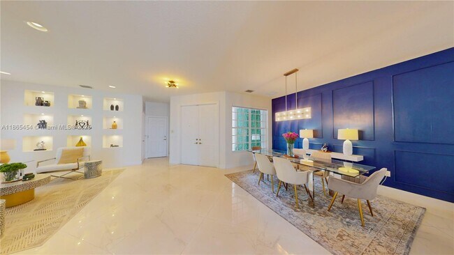 Building Photo - 5092 SW 173rd Ave