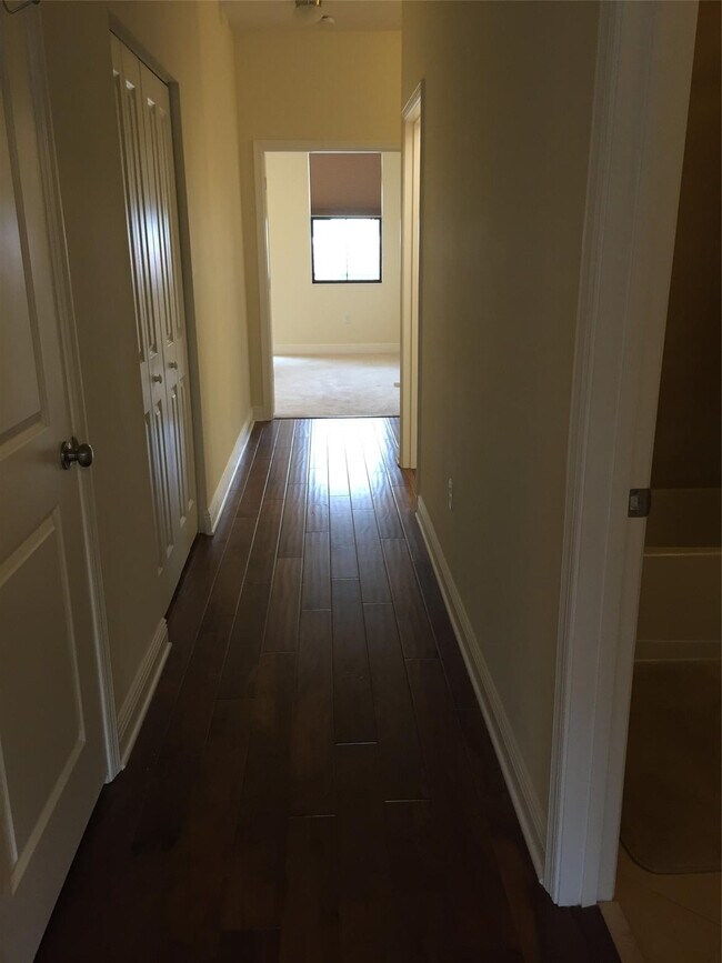 Building Photo - 3310 NW 125th Ln