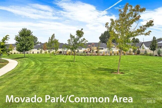Building Photo - Immaculate Home in The Greens at Movado