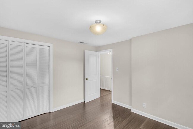 Building Photo - 2813 Mosby St