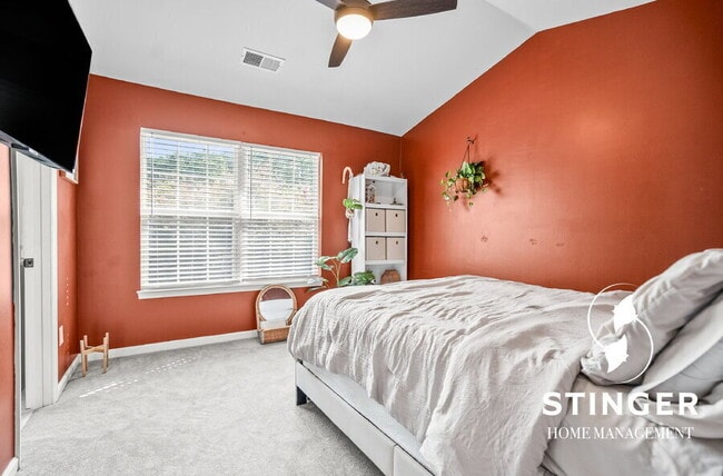 Building Photo - 536 Candida Dr