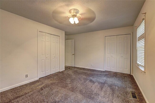 Building Photo - 164 Windermere Cir