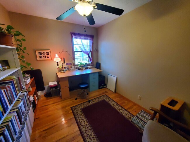 Building Photo - 3222 Cardinal Dr