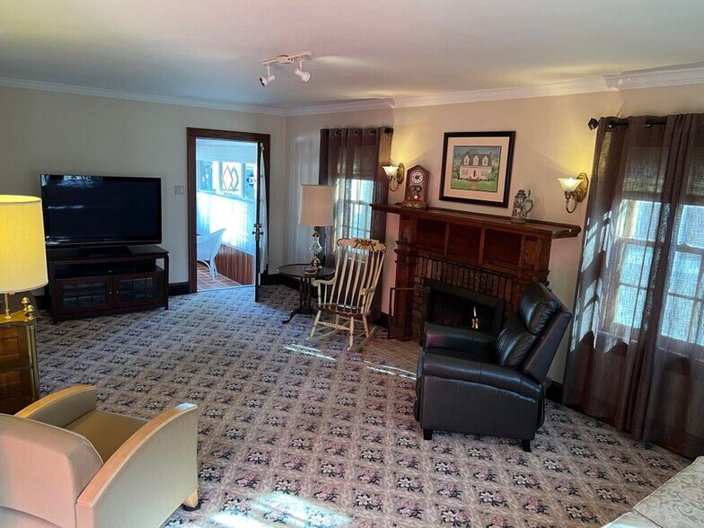 Building Photo - 2603 N 13th St