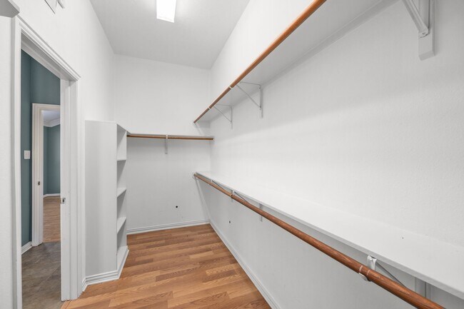 Building Photo - 7206 Hollow Field Ln