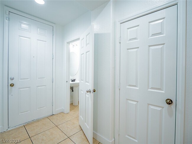 Building Photo - 5328 Pendergrass St