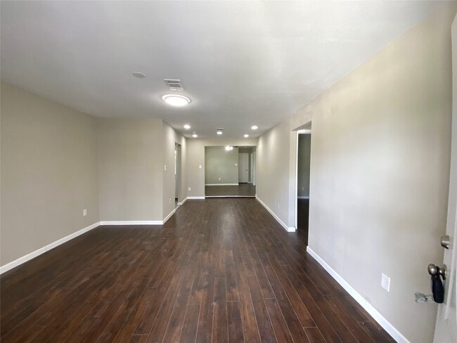 Building Photo - 4411 Buena Vista St