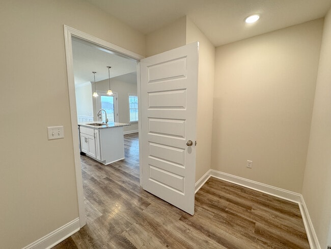 Building Photo - 301A Frieght Train Trl