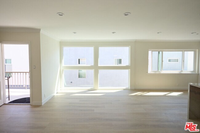 Building Photo - 1223 23rd St